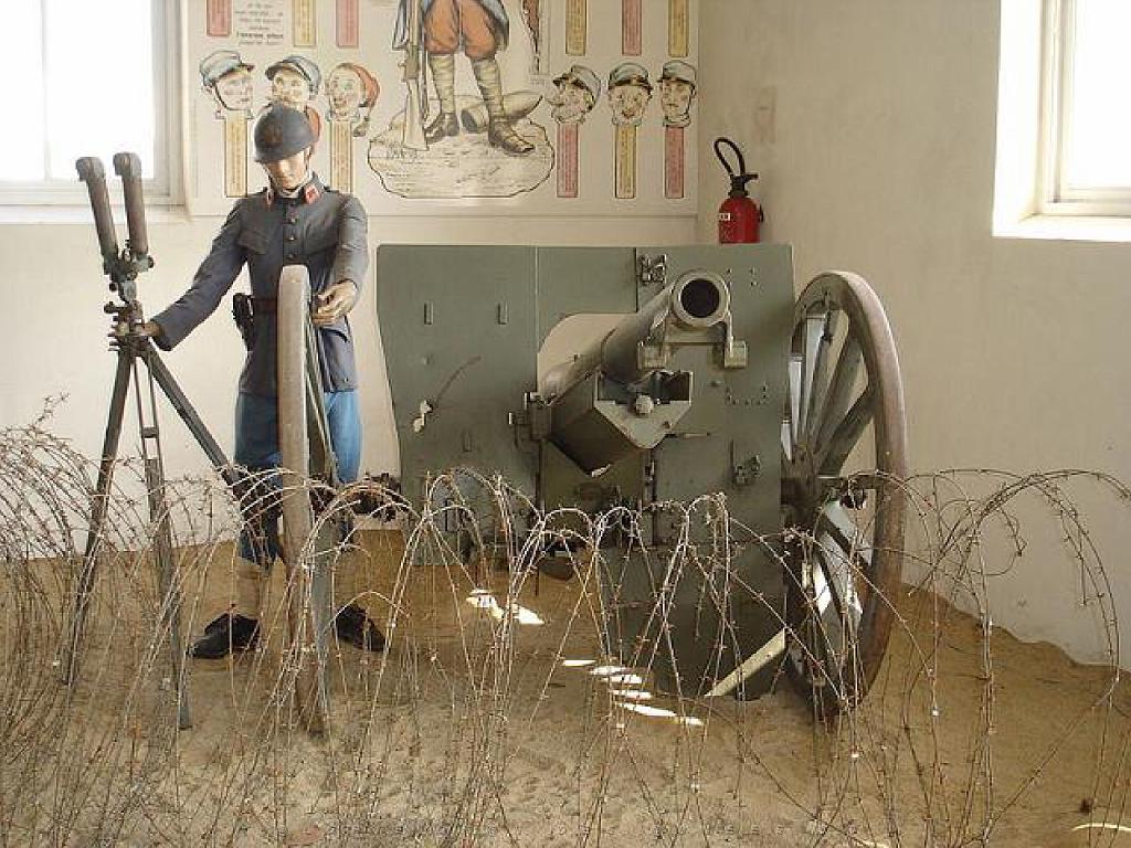 MUSEE DES BLINDES A SAUMUR (94).jpg
